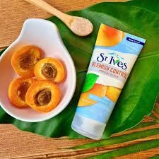 ST Ives Acne control scrub/කුරුලෑ පාලක ස්ක්‍රබ්